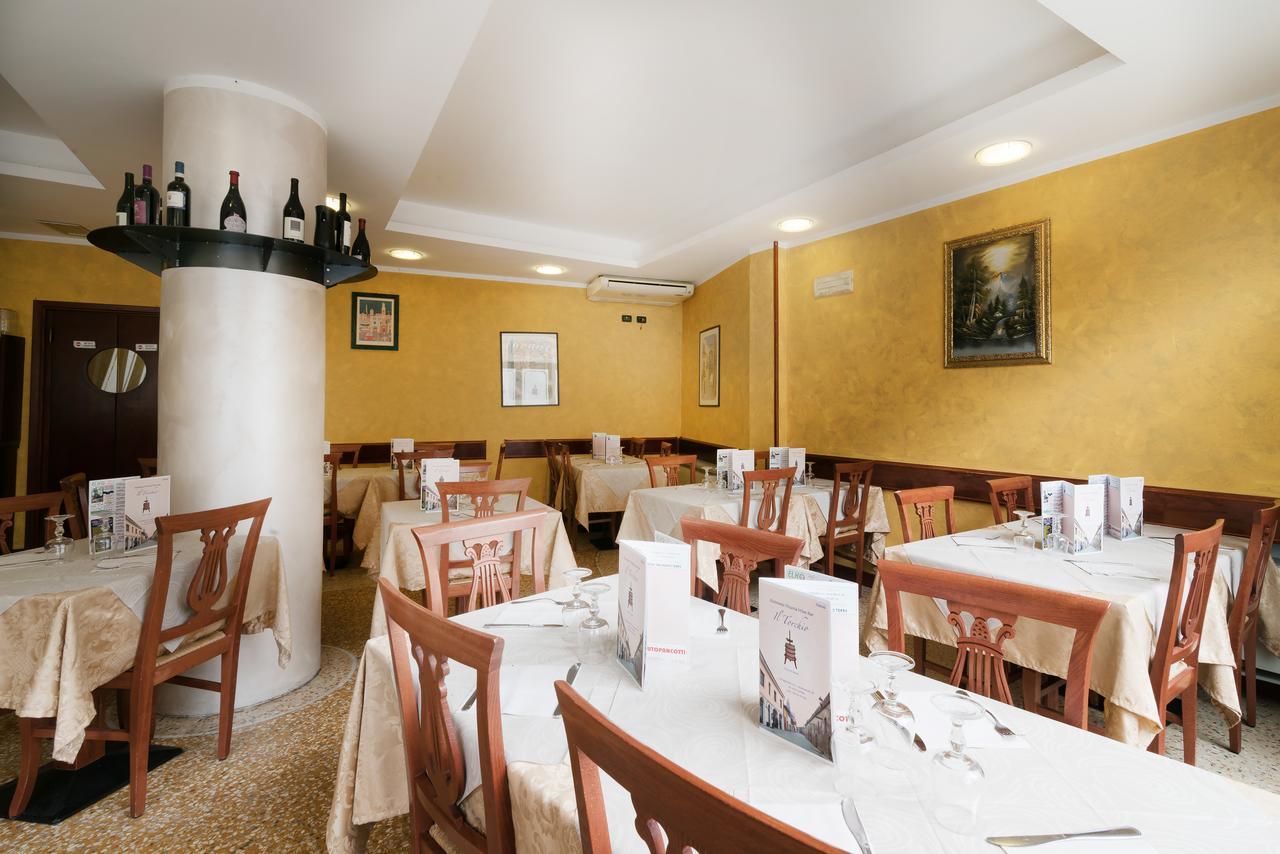 Il Torchio Di Alchieri Moreno E C Sas Pizzighettone エクステリア 写真